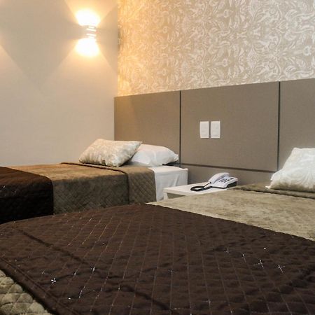 Hotel Caju De Ouro 费拉迪圣安娜 外观 照片