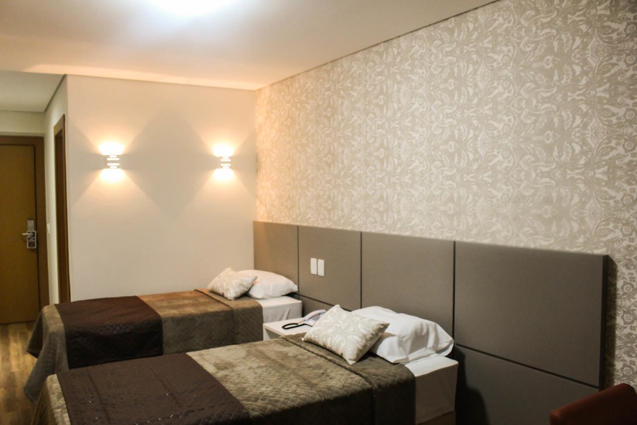 Hotel Caju De Ouro 费拉迪圣安娜 外观 照片