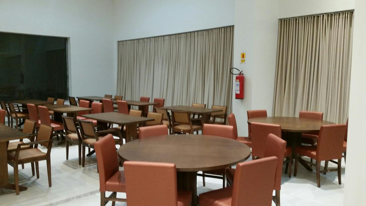Hotel Caju De Ouro 费拉迪圣安娜 外观 照片